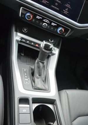 Audi Q3 cena 147500 przebieg: 45000, rok produkcji 2021 z Jutrosin małe 781